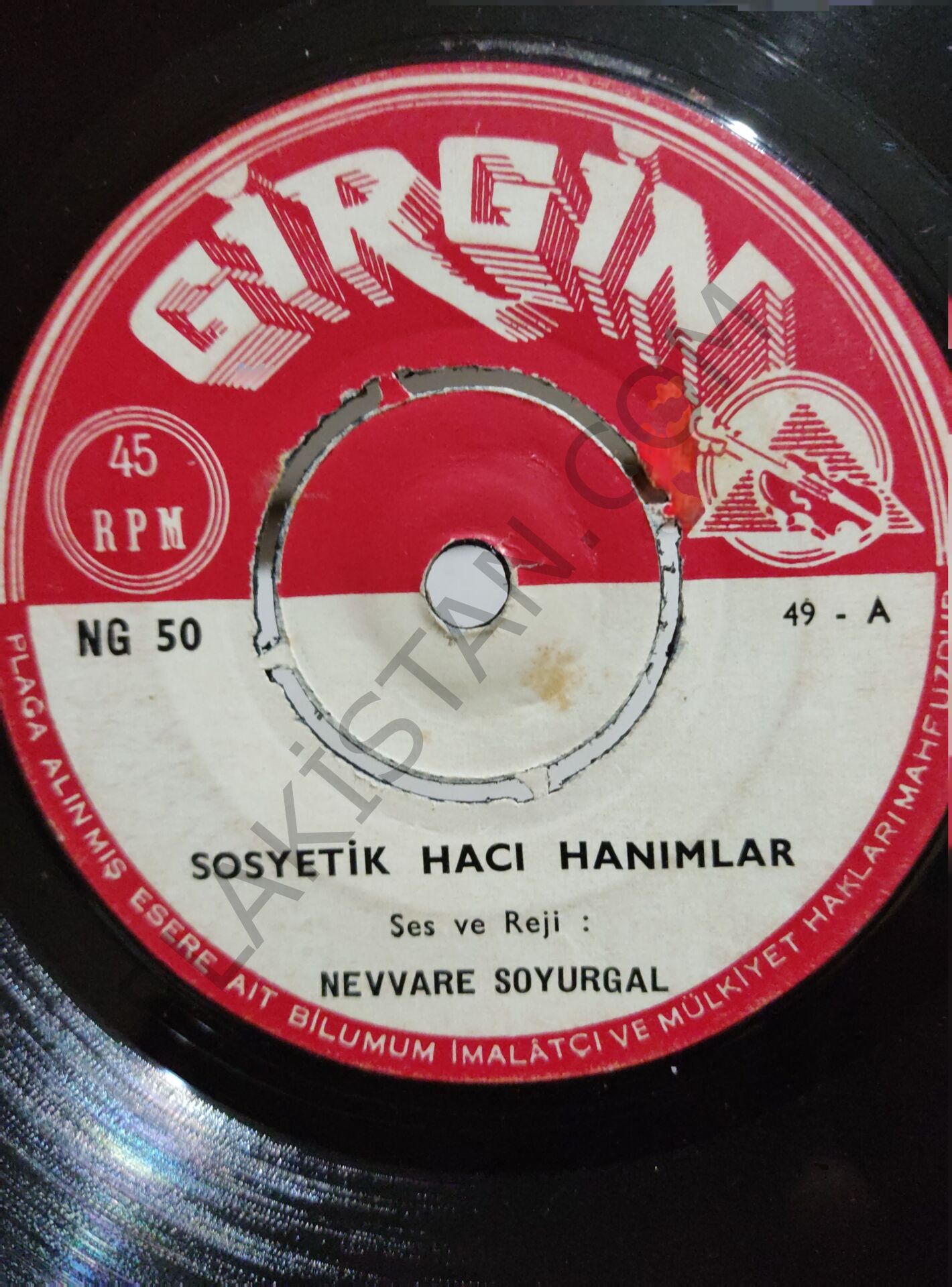 Nevvare Soyurgal Üç Kişiye Bir Yatak 45lik PLAK