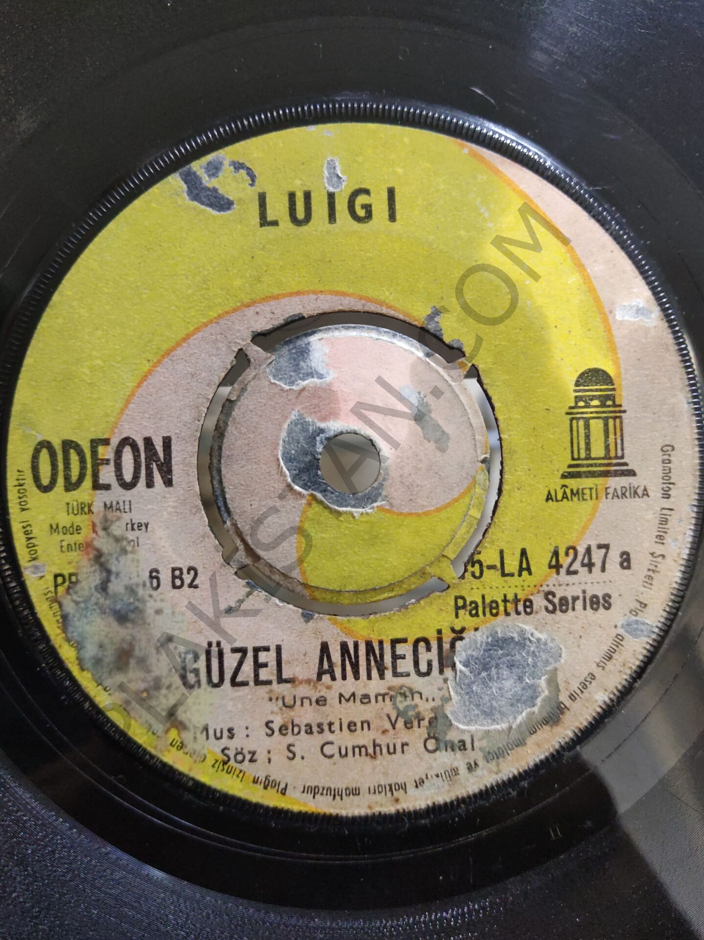 LUIGI VERDERAME  GÜZEL ANNECİĞİM  45 lik PLAK