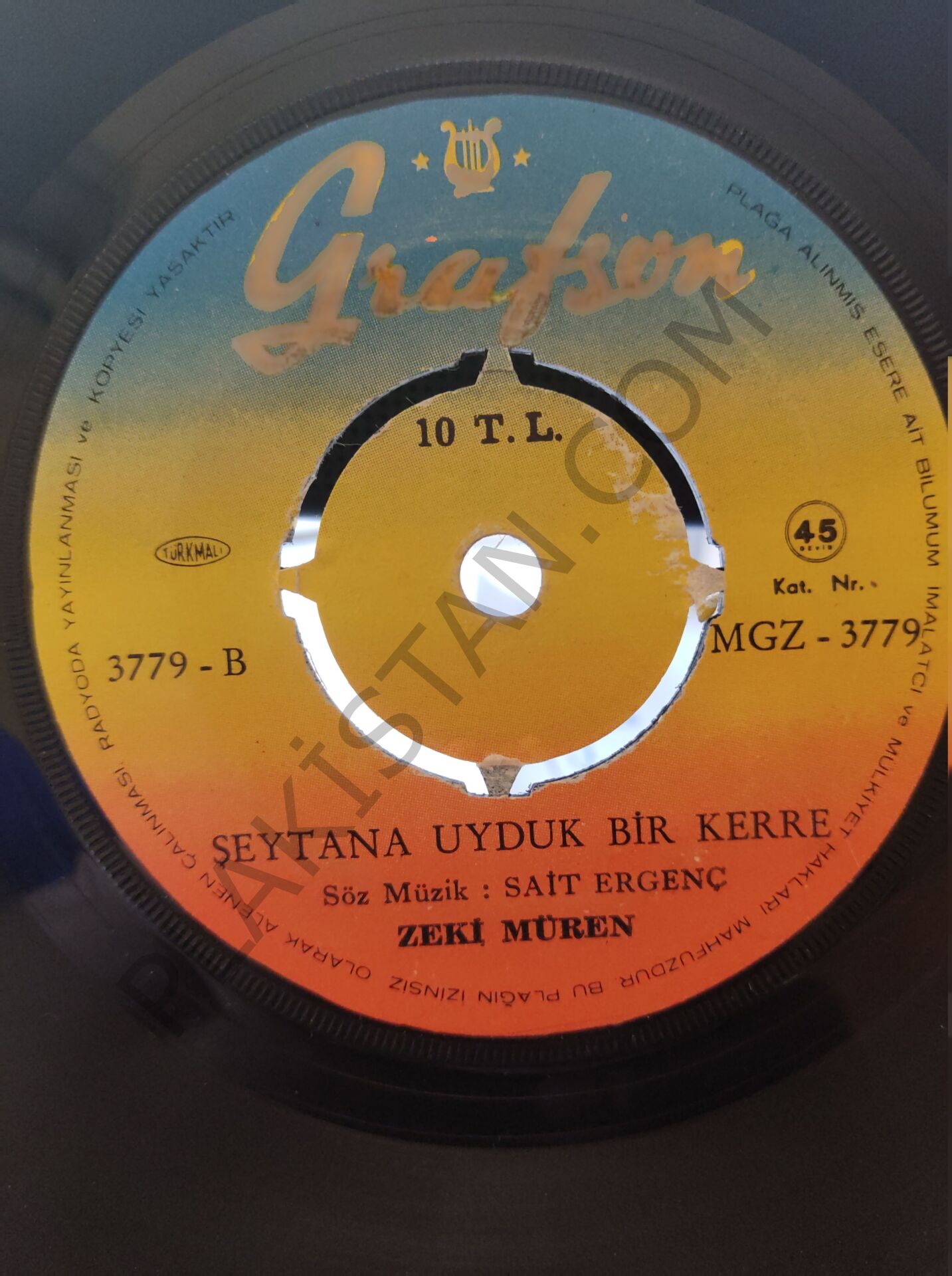Zeki Müren Bilmem Yanıyor Musun 45lik