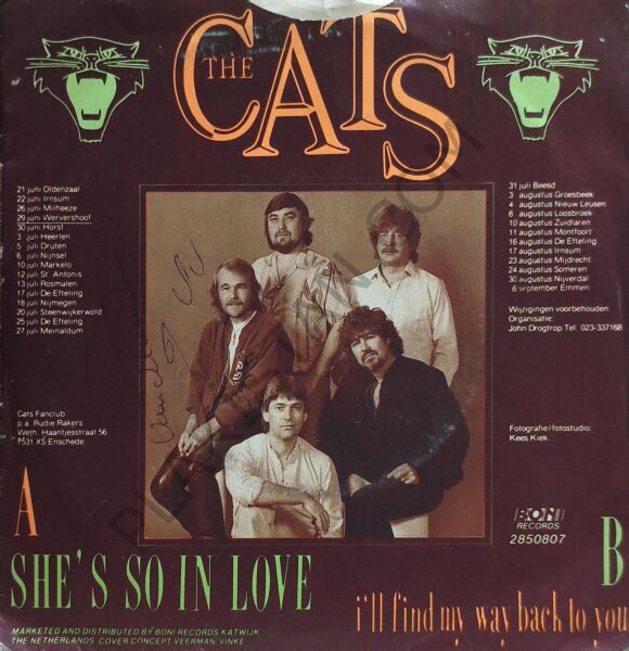The Cats – She's So In Love 45 LİK PLAK
