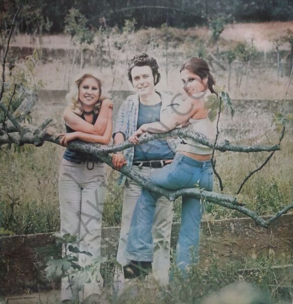 Zafer Banu ve Hülya LP