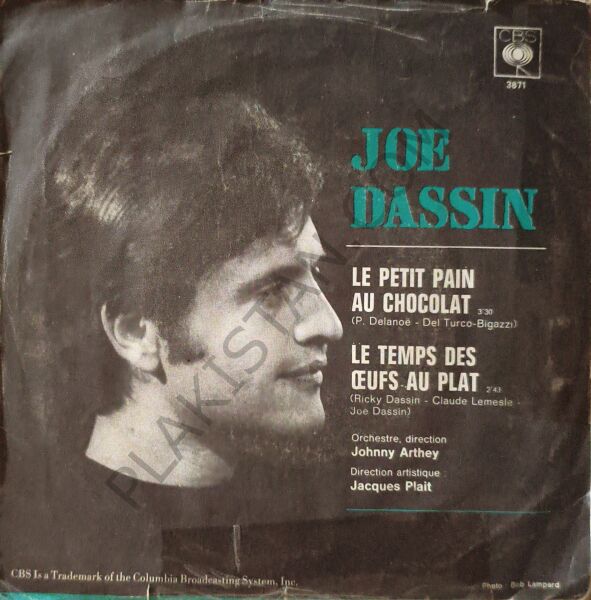 Joe Dassin – Le Petit Pain Au Chocolat / Le Temps Des Œufs Au Plat 45 LİK PLAK